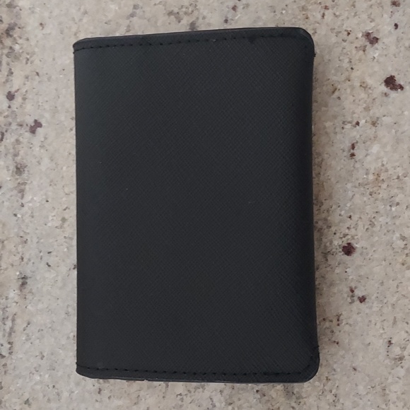 Michael Kors' NEW Grained Leather Credit Card case/Key Holder. - Picture 3 of 4